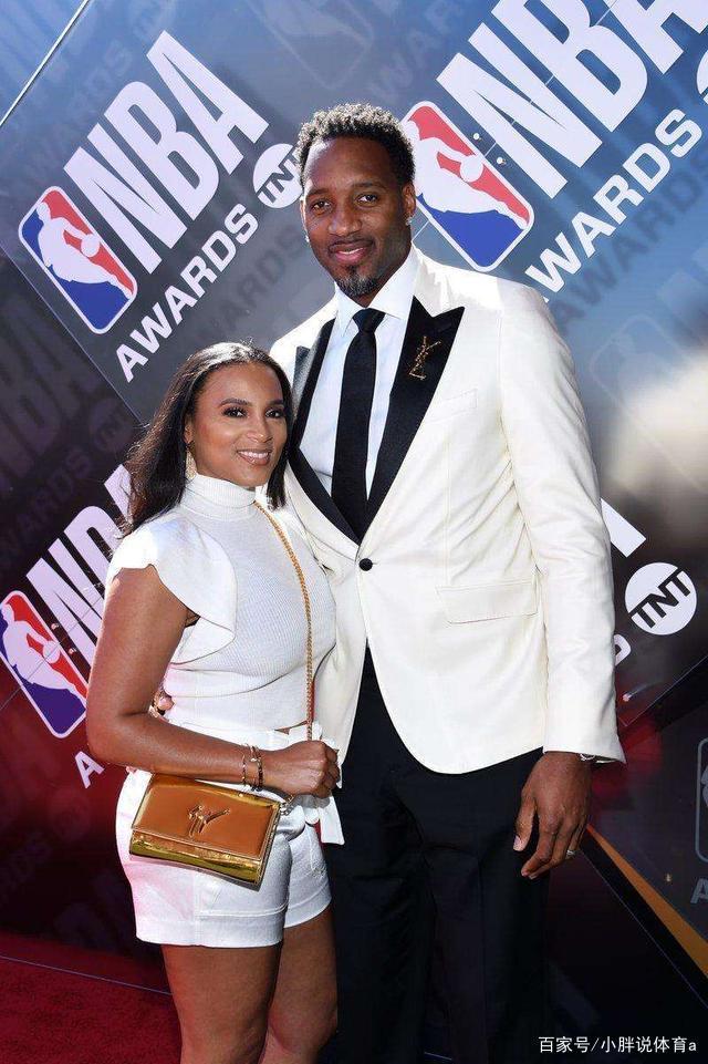 他的球迷陷 他的球迷陷