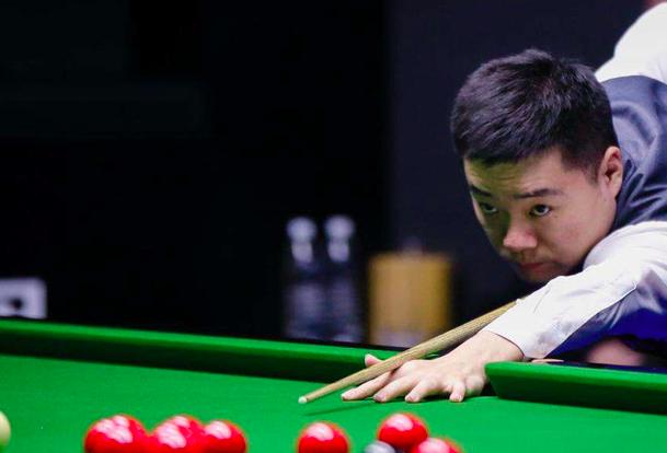 队正在逐步 队正在逐步